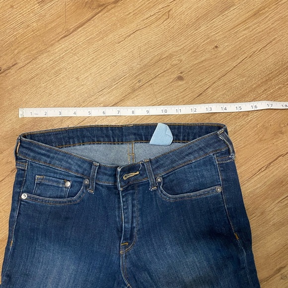 Classic Blue Straight Jeans with Comfortable Fit - Picture 10 of 11
